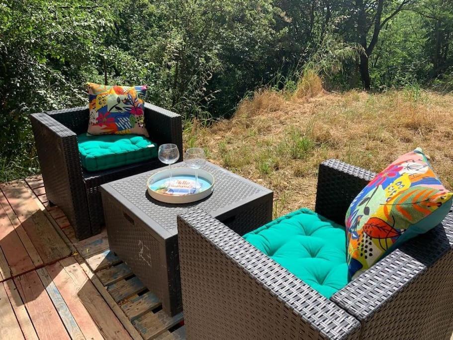 Romantique, Son Jacuzzi Privatif, Piscine Rillieux-la-Pape