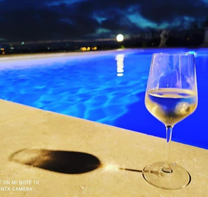 Romantique, Son Jacuzzi Privatif, Piscine Apartment